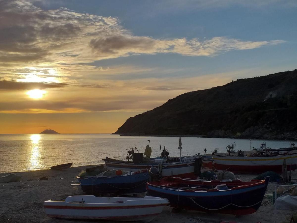 Le Terrazze Di Martina Vila Nicotera Exterior foto